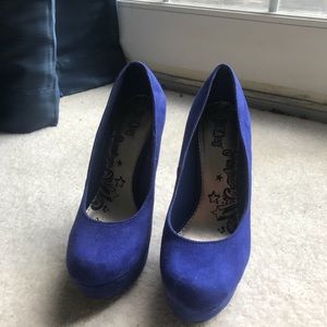 Blue platform heels